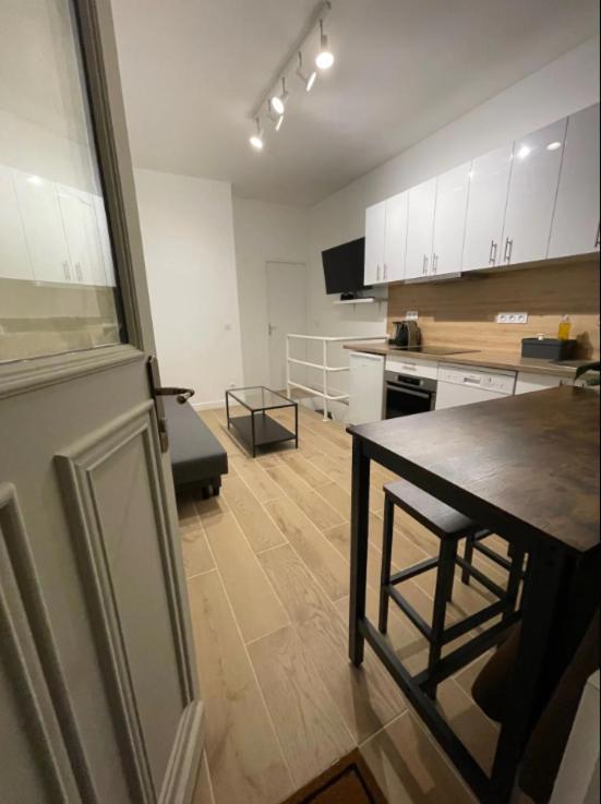 Mathurin Apartment *